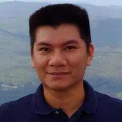 Headshot of Quyen Hoang